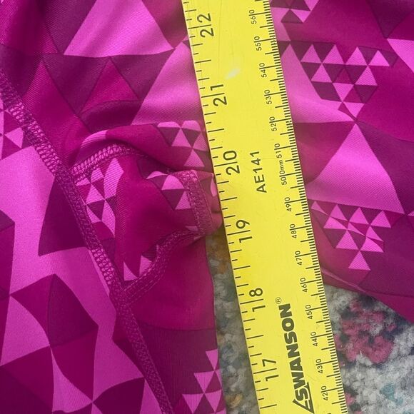 Old Navy active leggings size M - Picture 3 of 4
